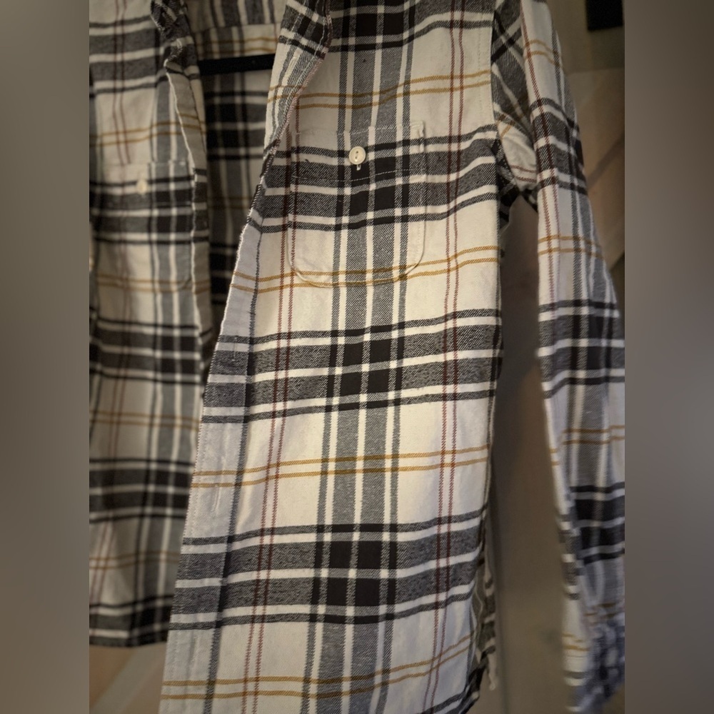 GAP KIDS Flannel Plaid Shirt - Picture 5 of 5